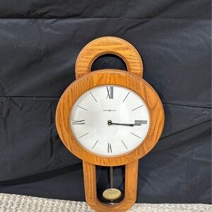 Howard Miller Vintage Clock !
